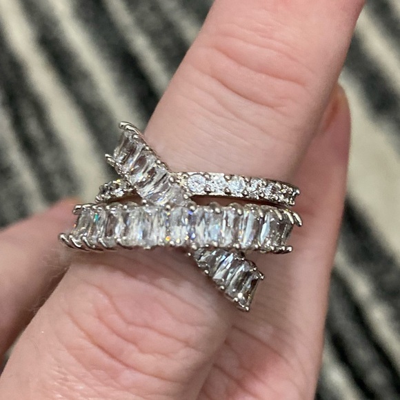 Silver 3 Tiered Stone Ring - Picture 2 of 4